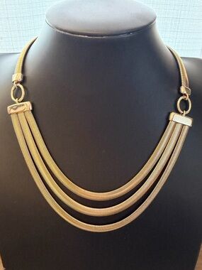 Anne Klein Gold tone chain statement necklace #457